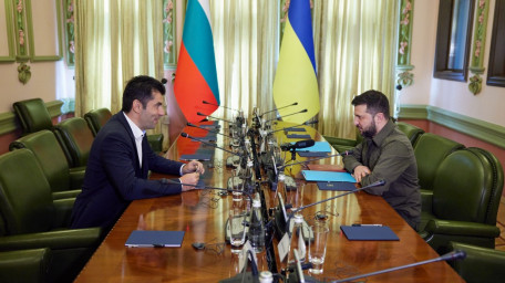 Президент обговорив з Прем'єр-міністром Болгарії оборонну, енергетичну й логістичну допомогу та підтримку України на шляху до ЄС